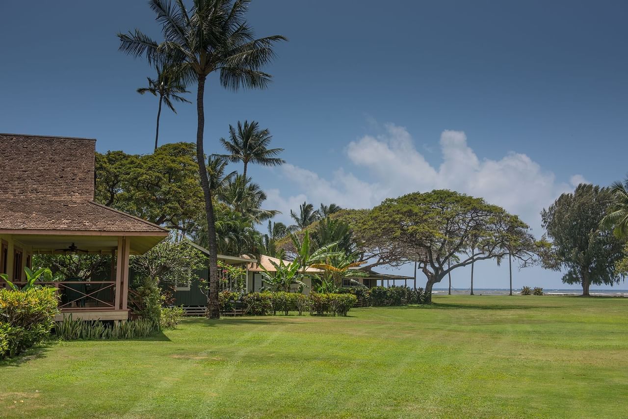 Waimea Plantation Cottages hotel grounds