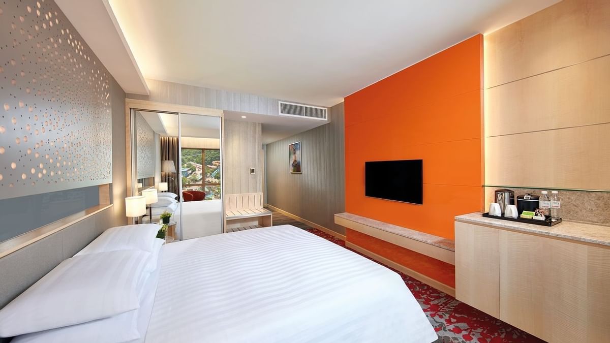 Minibar counter with coffee station and a mirror in Executive Suite at Sunway Hotel Big Box