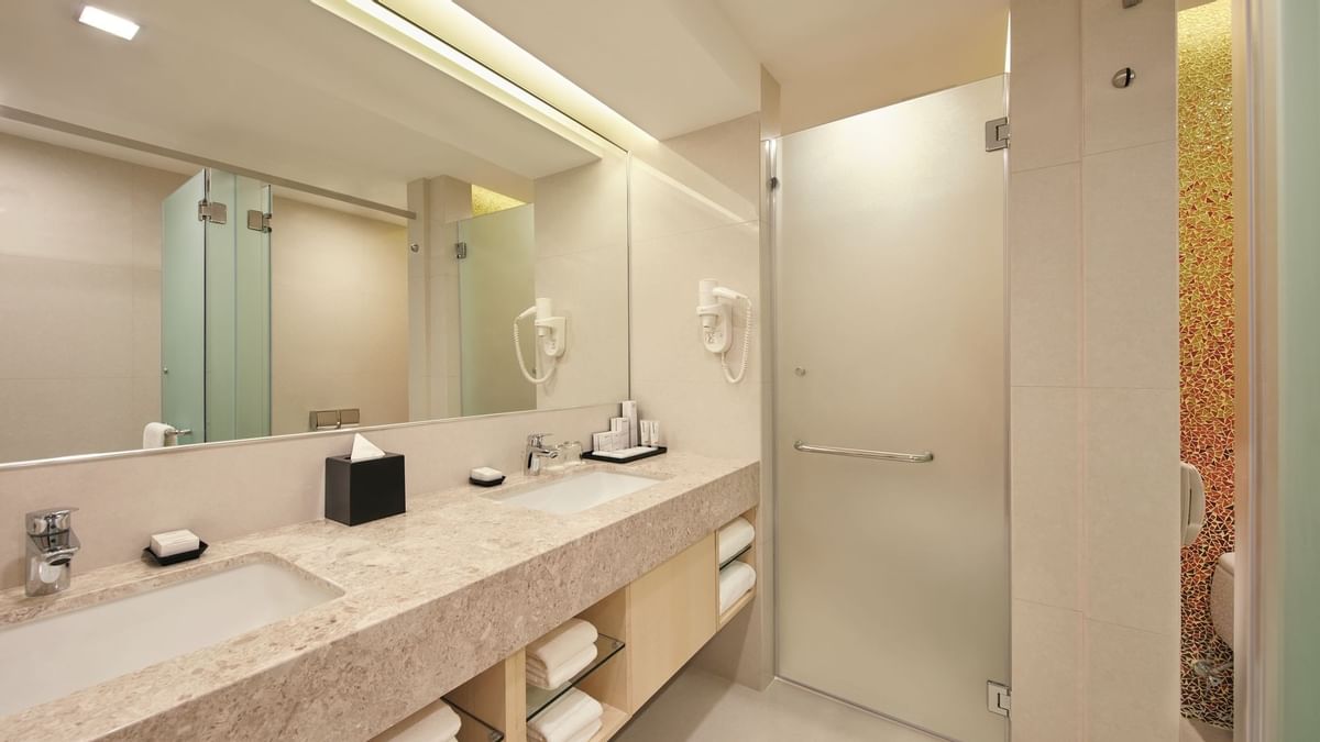 Interior of Club City View Twin at Sunway Hotel Hanoi