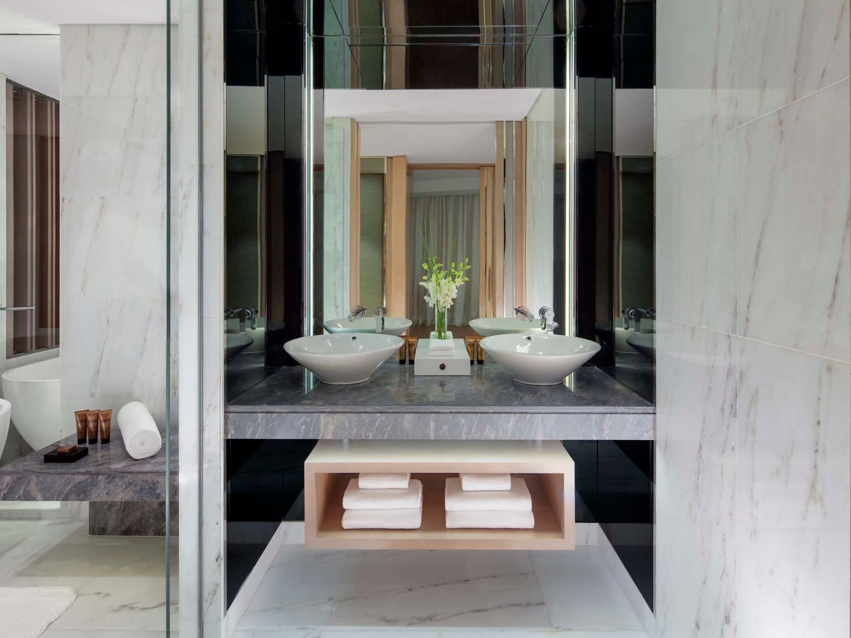 Vanity Silver Screen Suite bathroom at Paramount Hotel Dubai