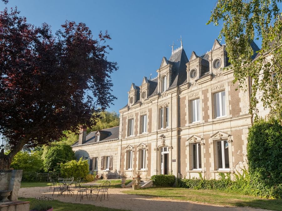 A Front exterior view of Domiane de Presle Saumur