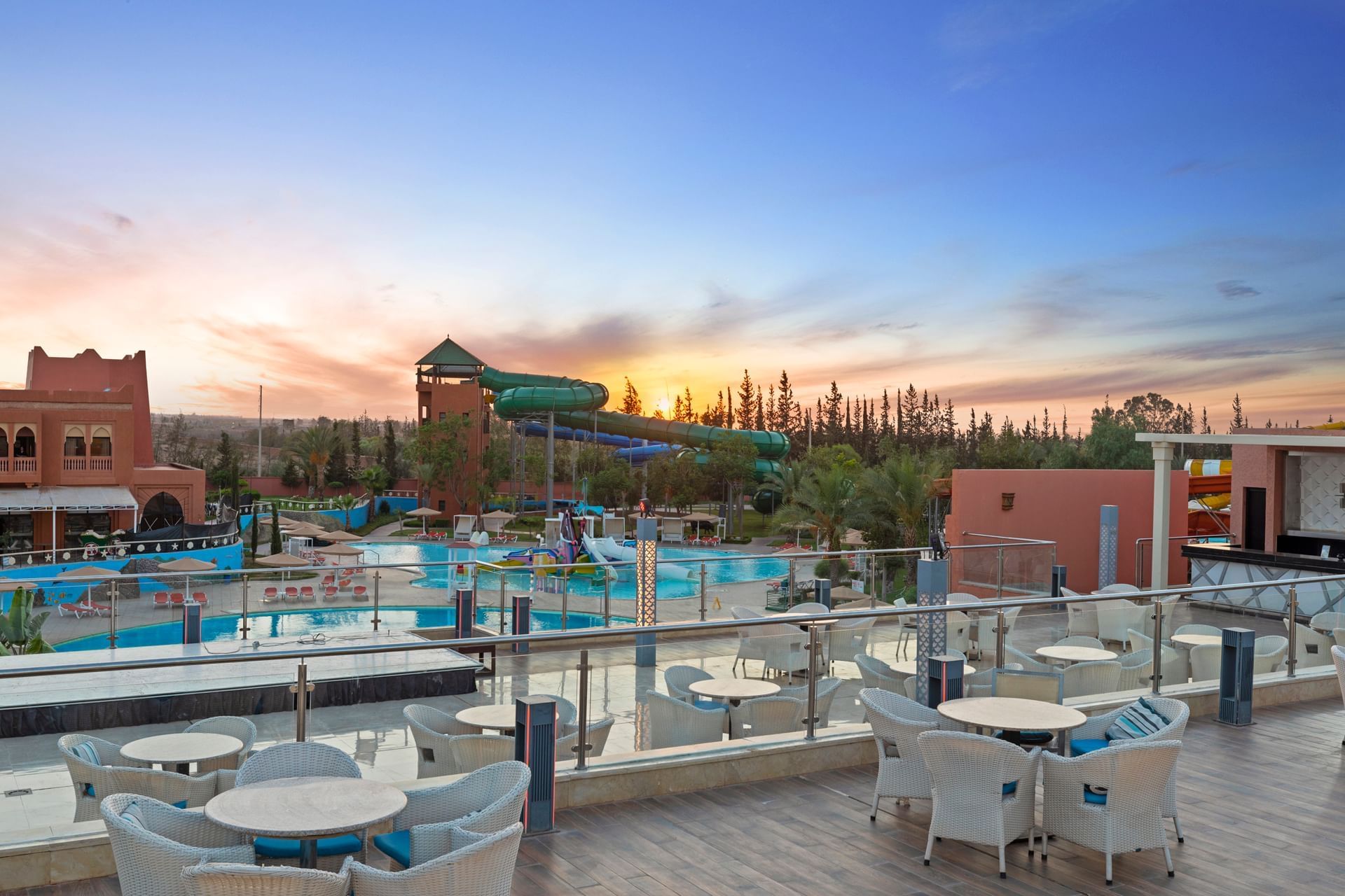 Red Sky Bar at Pickalbatros Aqua Fun Club Resort in Marrakech