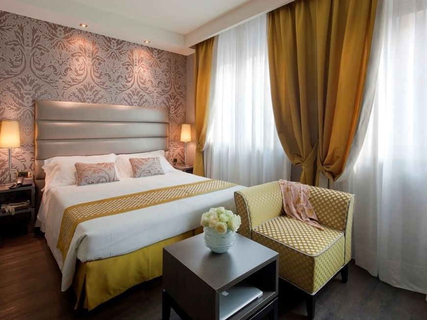 Double Deluxe room with King Bed & Furniture at Extro Hotels