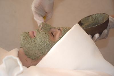 Close de um tratamento facial em um spa no Iguazu Grand Resort