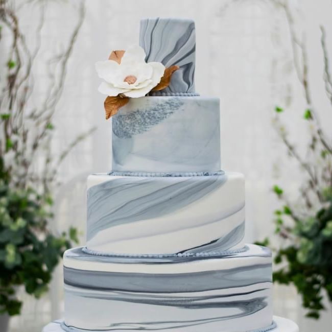 Marble blue wedding cake feauring our article on unique wedding cake ideas