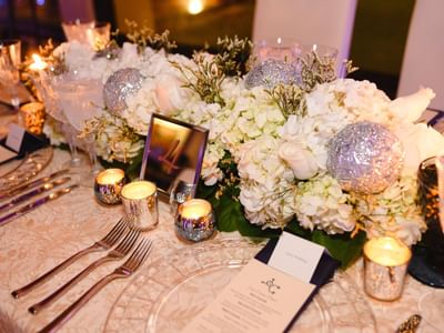 Dining setup in a Restaurante Alexandra at Copamarina Weddings