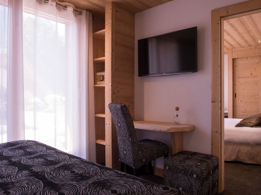 Separated two rooms at Chalet Hotel Les Gentianettes