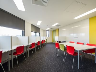 UniLodge @ANU Warrumbul Lodge Canberra_Study Room