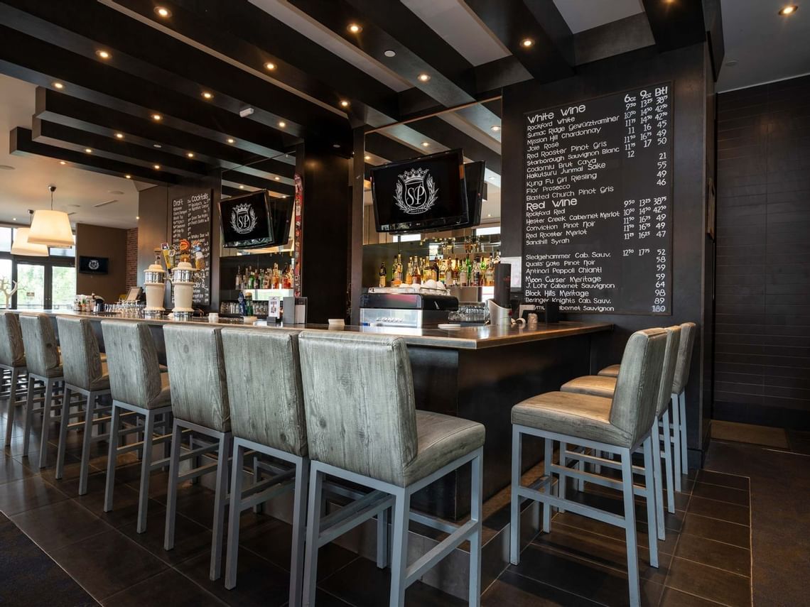 Rockford Bar & Grill Revelstoke Restaurants