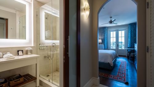 The Pearl Guest Room Entry