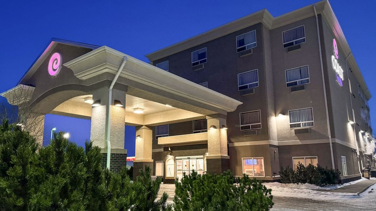 Exterior of Coast Weyburn Hotel