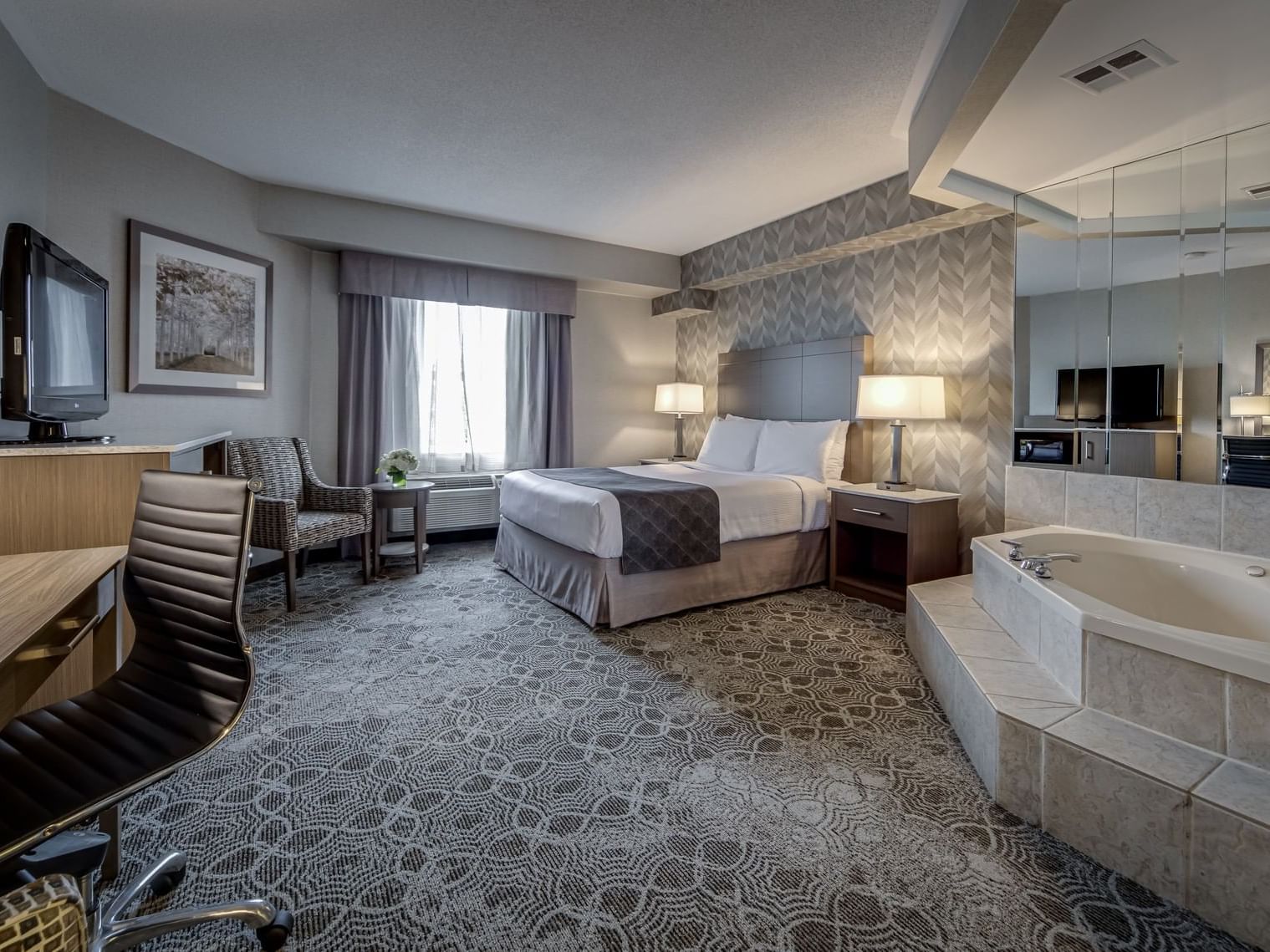 Rooms with Jacuzzi - Monte Carlo Inn Toronto Markham
