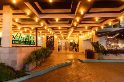 Exterior view of Panama city hotels entrance and motor lobby
