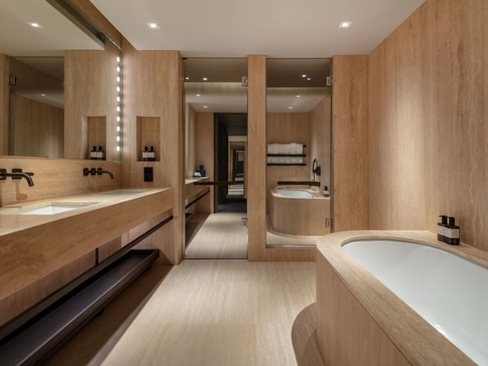 The Londoner | Rooms & Suites | Signature Suite