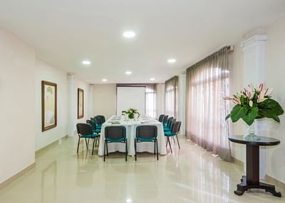 Boardroom set-up in Montpelier Meeting Room at Le Manoir Bogotá Hotel
