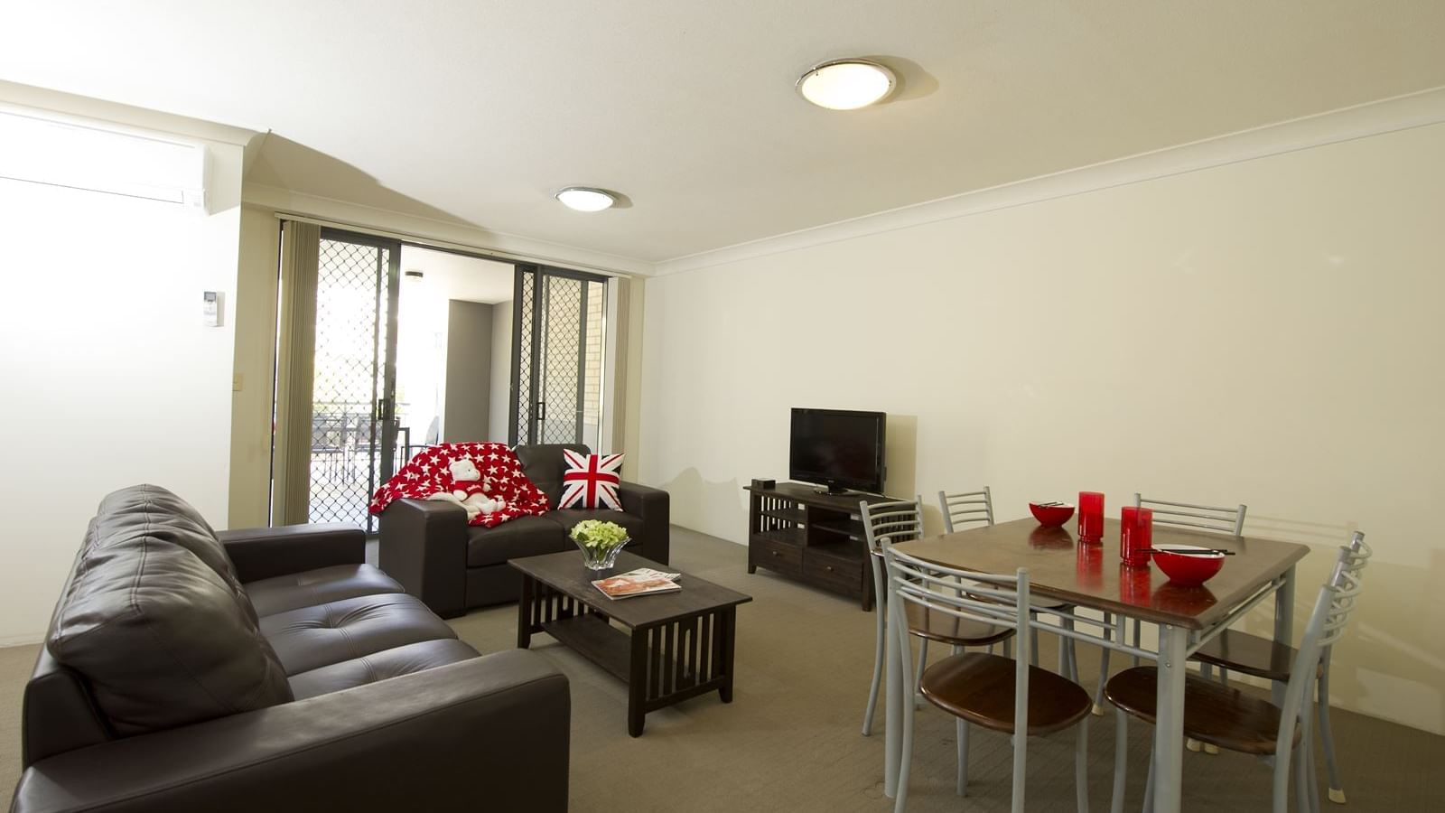 The Manors_UQ Student Rentals_1-Bedroom-Apartment_Living