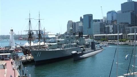 Sydney harbor near Novotel Darling Harbour