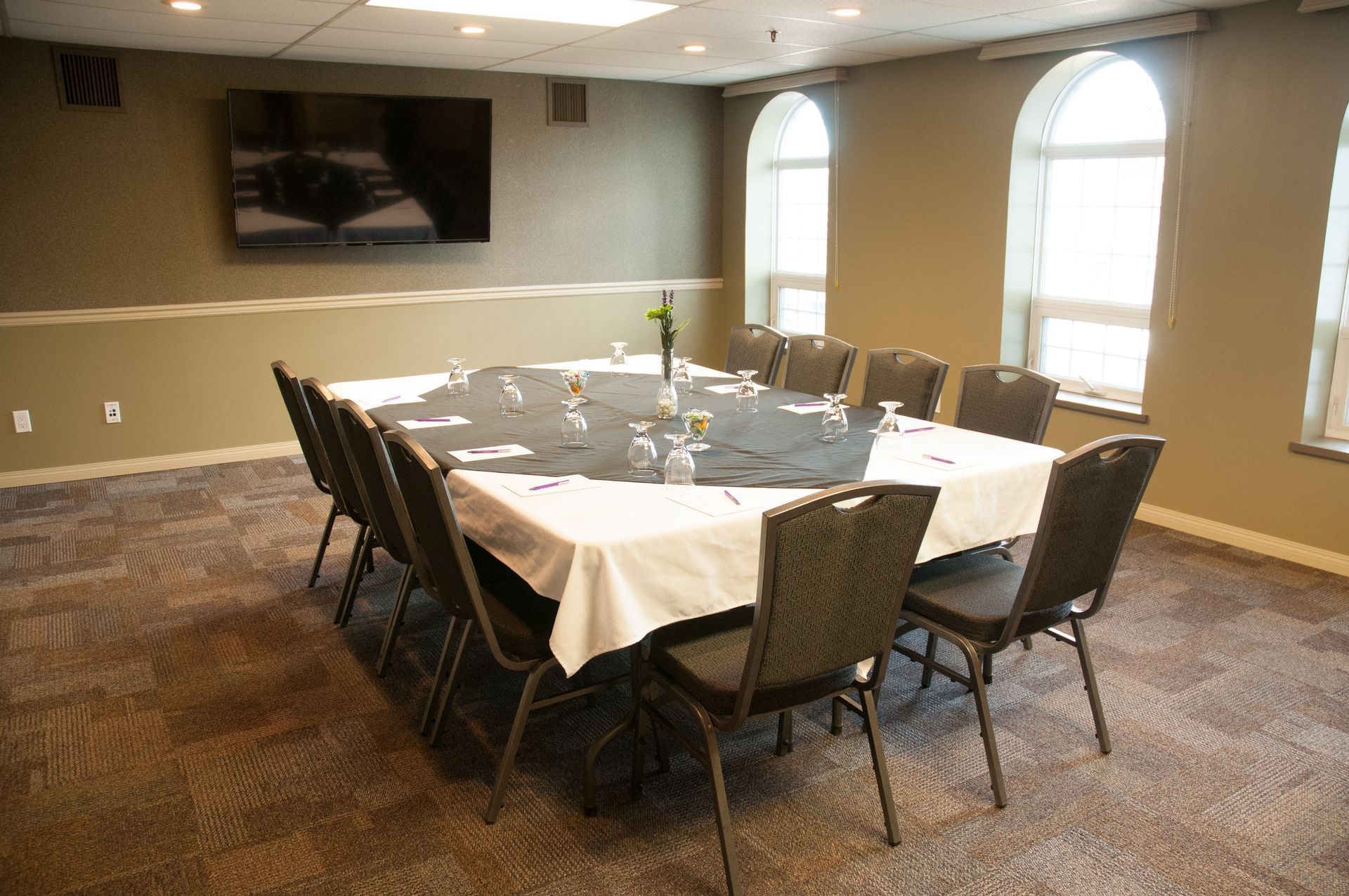 Coast High Country Inn - Boardroom