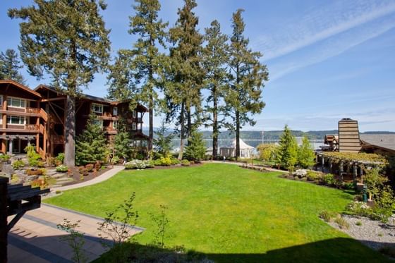 Hotel exterior with the ground at Alderbrook Resort & Spa