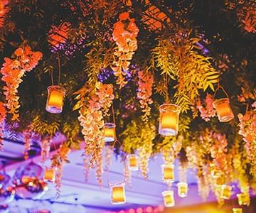 Hanging candles & flower decor at Hotel Emperador Buenos Aires