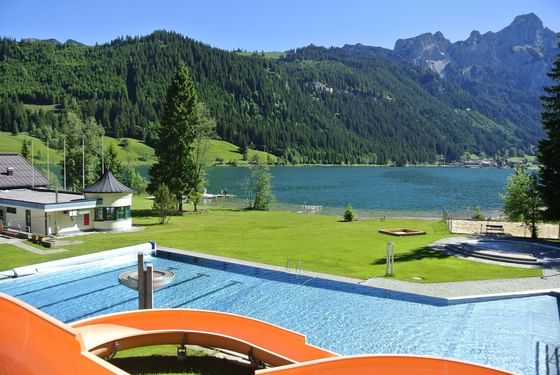 Strandbad am Haldensee, Sommer, Berge, Badespaß