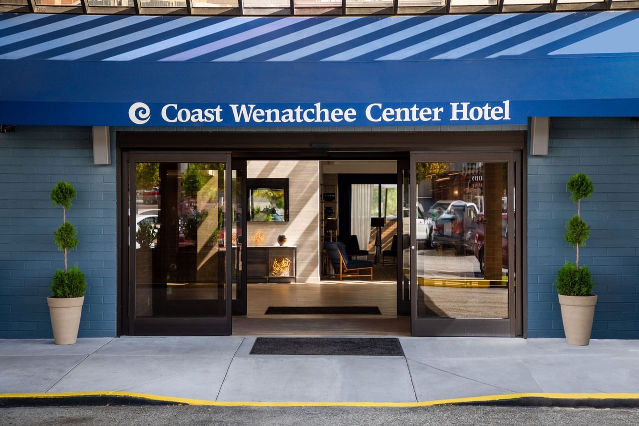 Coast Wenatchee Centre Hotel - Exterior