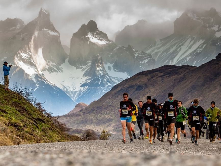 International Marathon by the mountains near Hoteles Australis