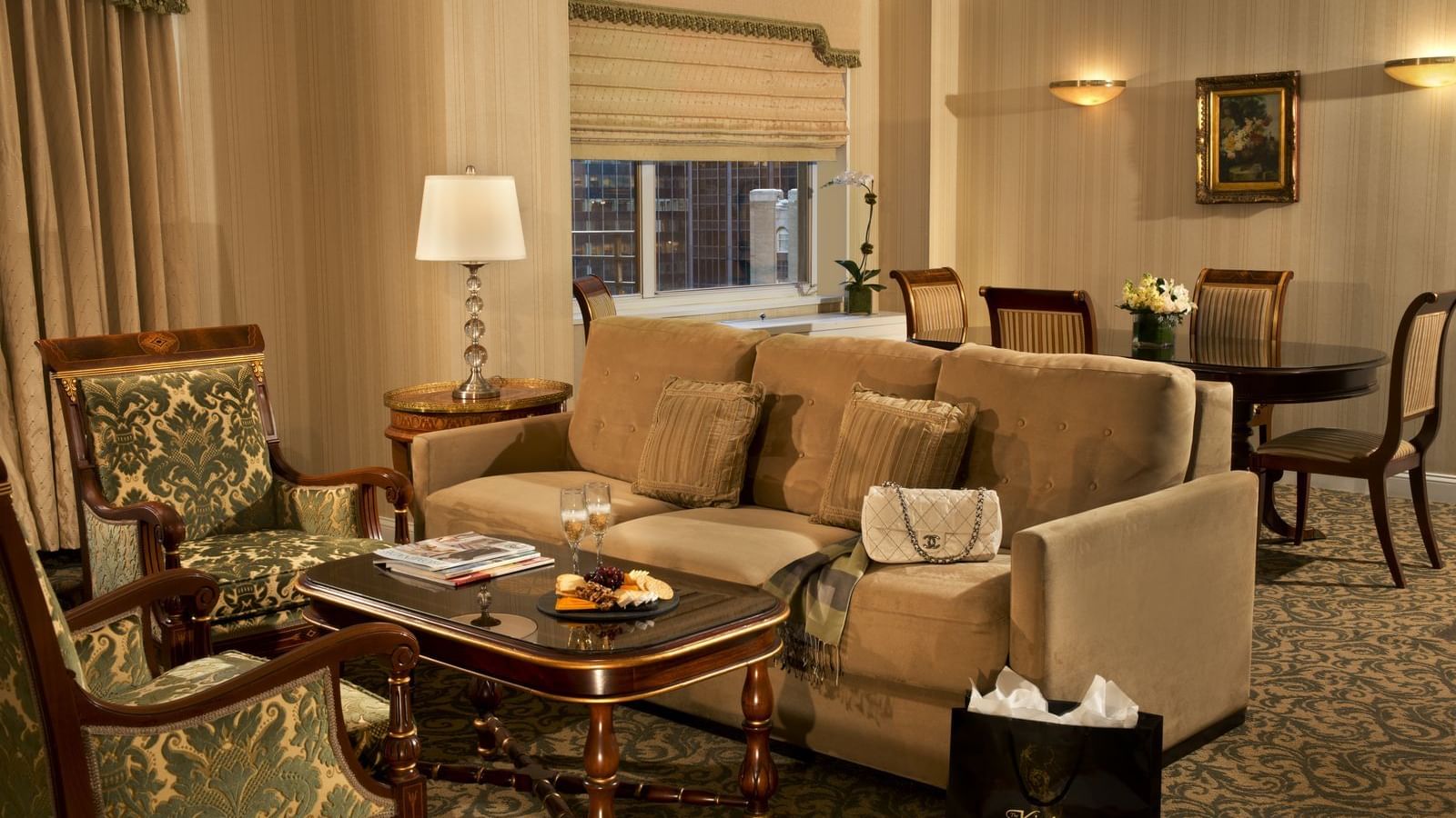 Luxury Executive Plus One Bedroom Suite The Kimberly Hotel