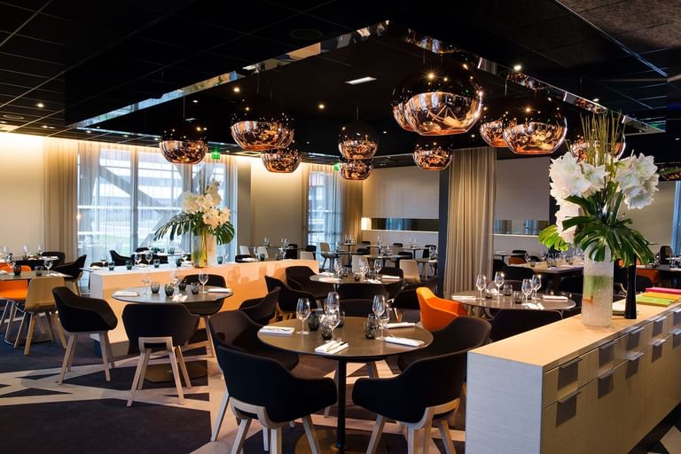 Dining area in the Restaurant at Oceania Paris Roissy CDG