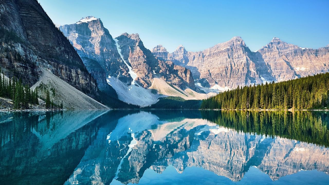 Moraine Lake in Alberta