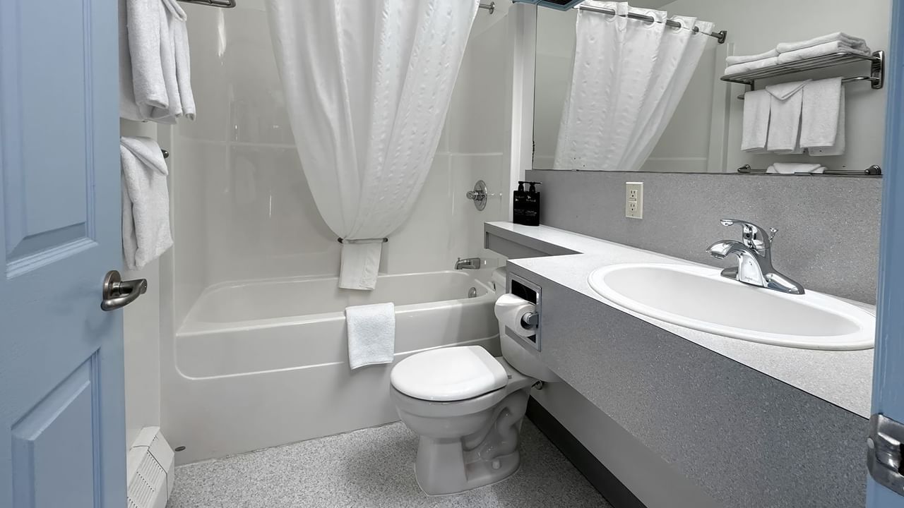 hotel guests room, bathroom