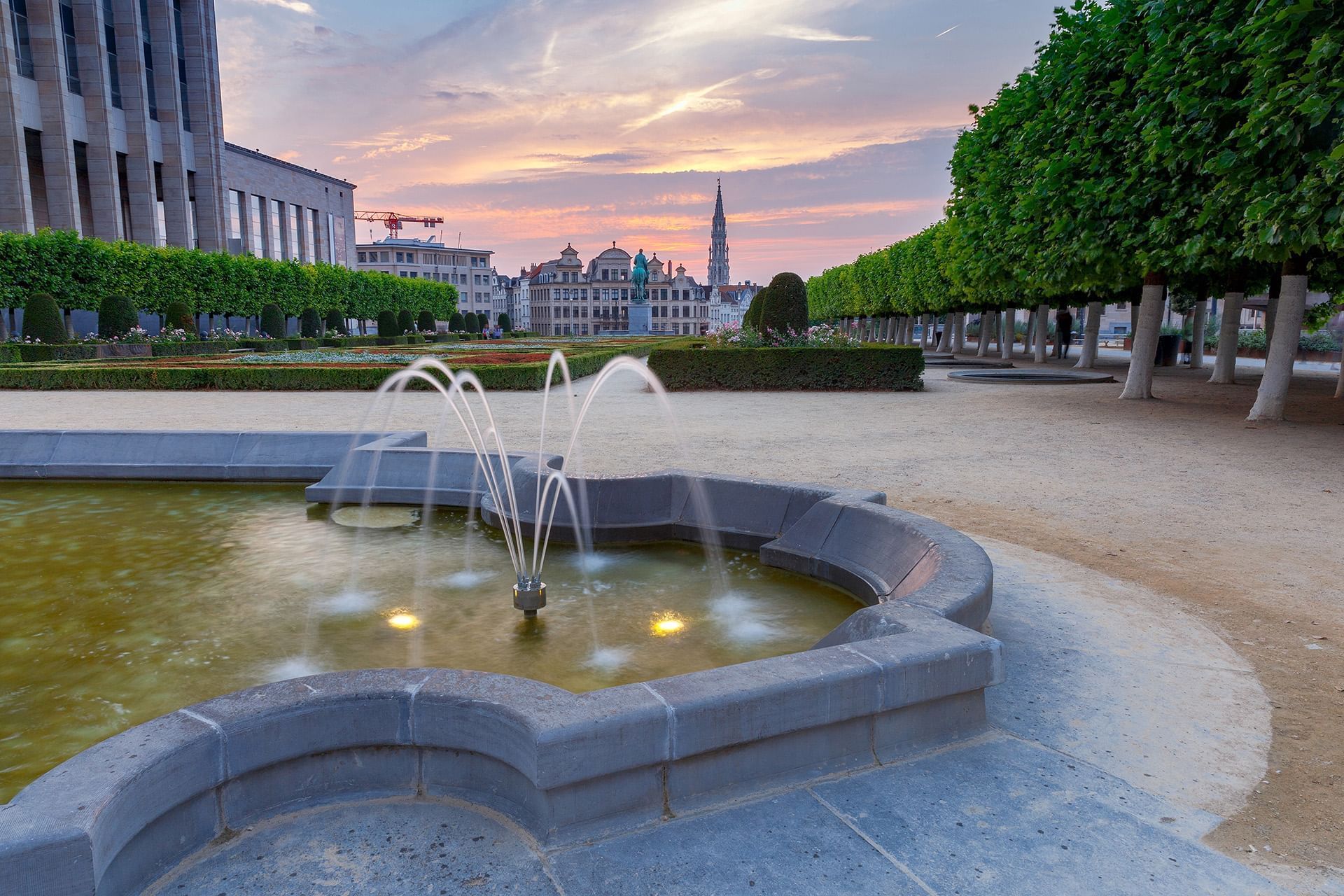 Fountain in Mont des Arts near Warwick Hotel Barsey