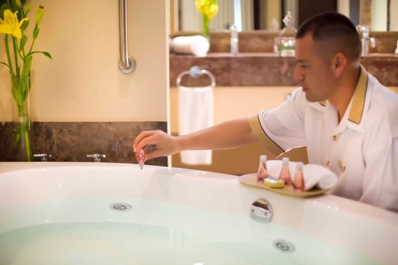 spa bath at Sunset Plaza Beach Resort