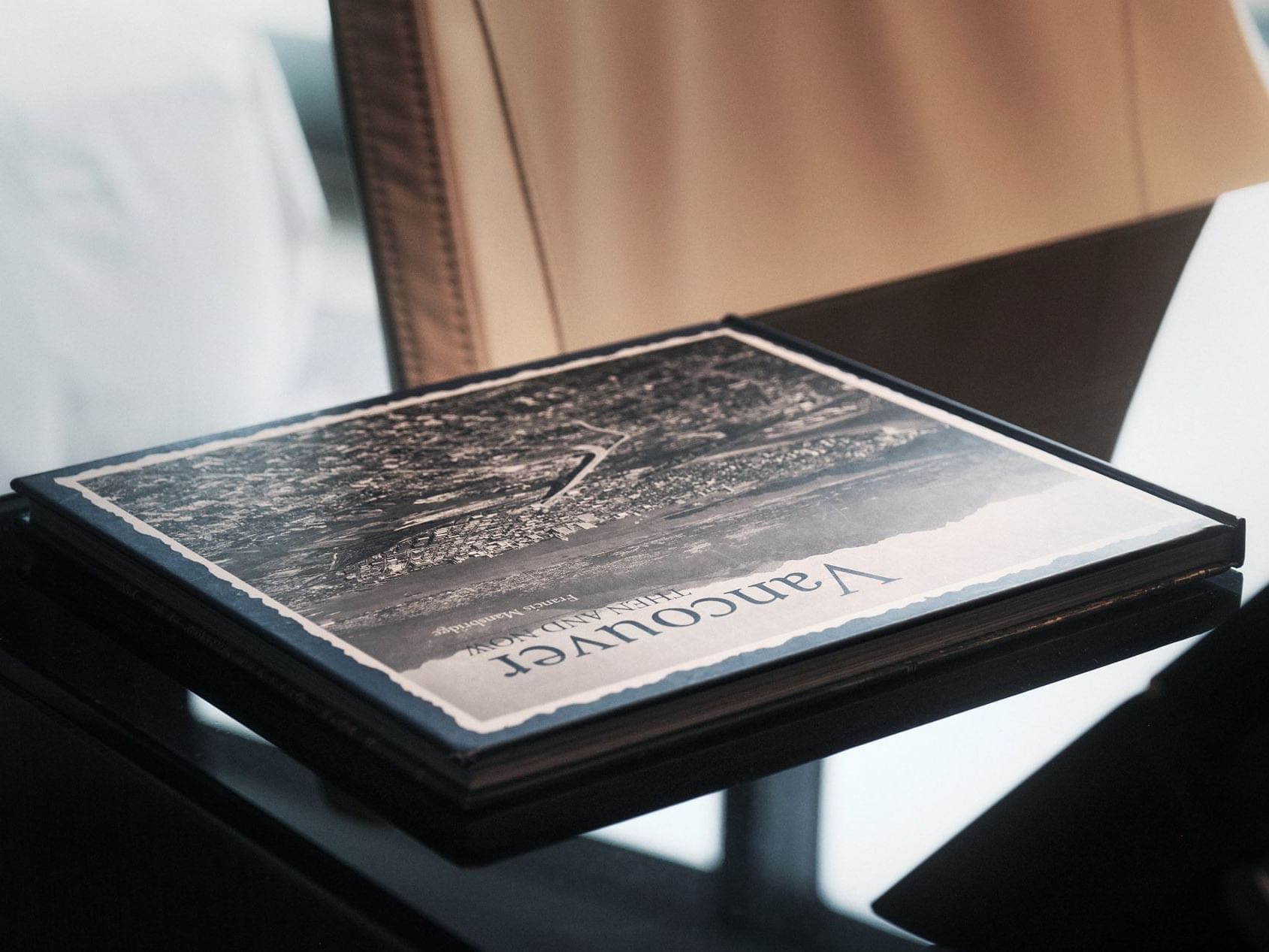 Vancouver Guidebook on Paradox Hotel Vancouver Desk