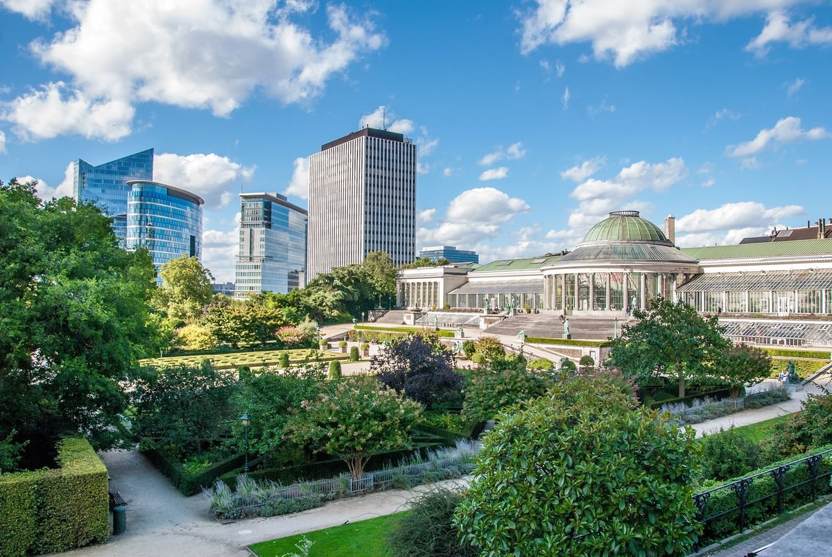 Panoramic view of the Botanical Garden of Brussels near Hotel Barsey by Warwick