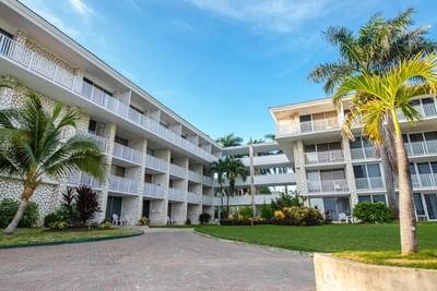 Exterior view of the Holiday Inn Montego Bay with the courtyard