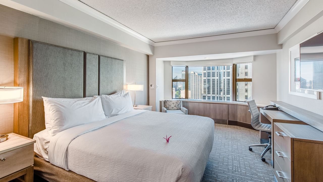 Accessible hotel guestroom with king bed