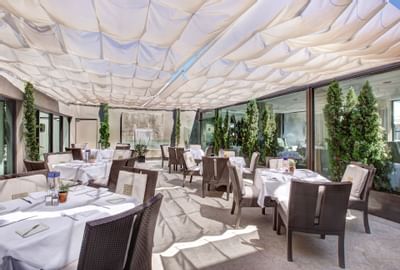 Lounge area in Sirocco Restaurant at Luxe Sunset Boulevard