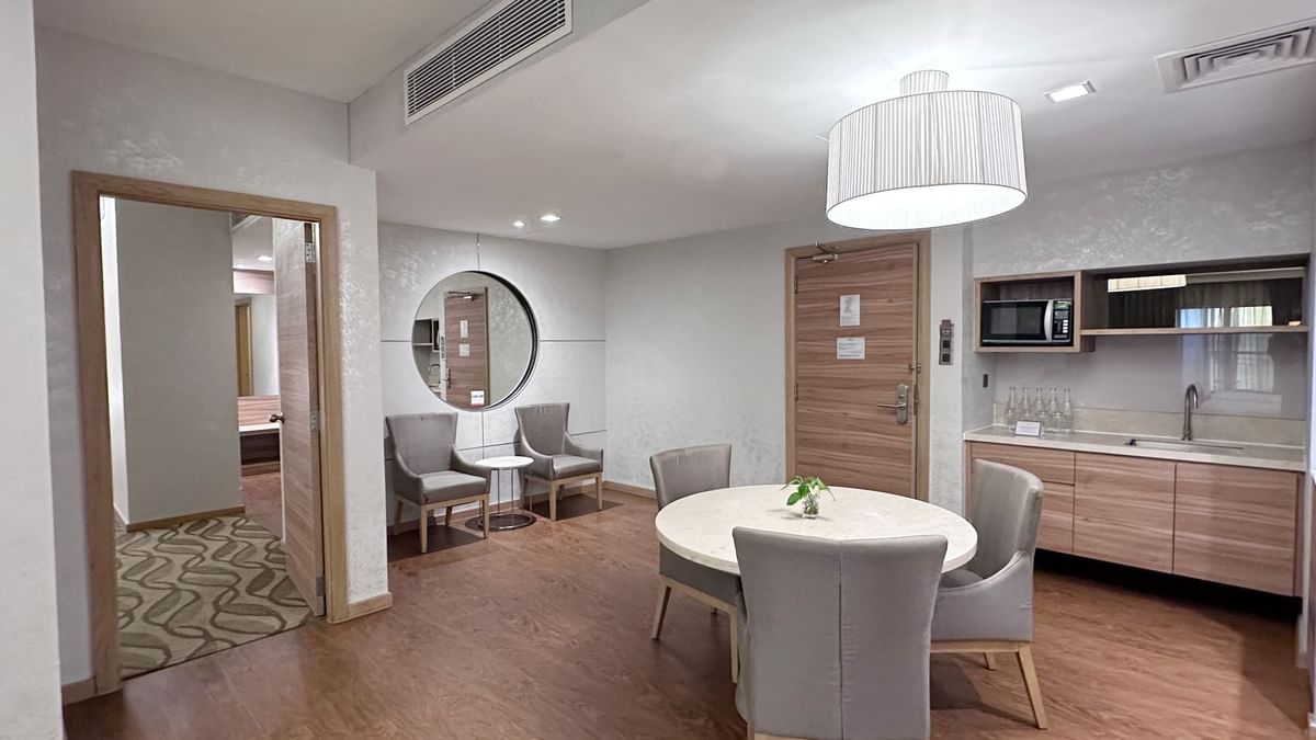 Family Suite Dining