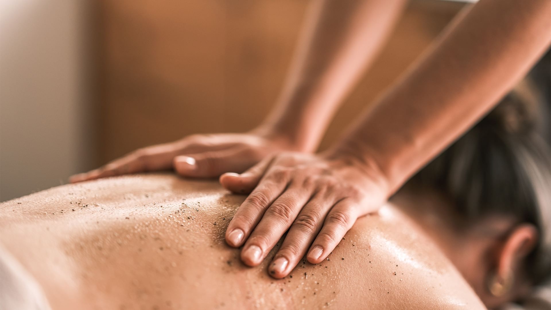 Woman having a spa treatment in the spa at Falkensteiner Hotel Schladming