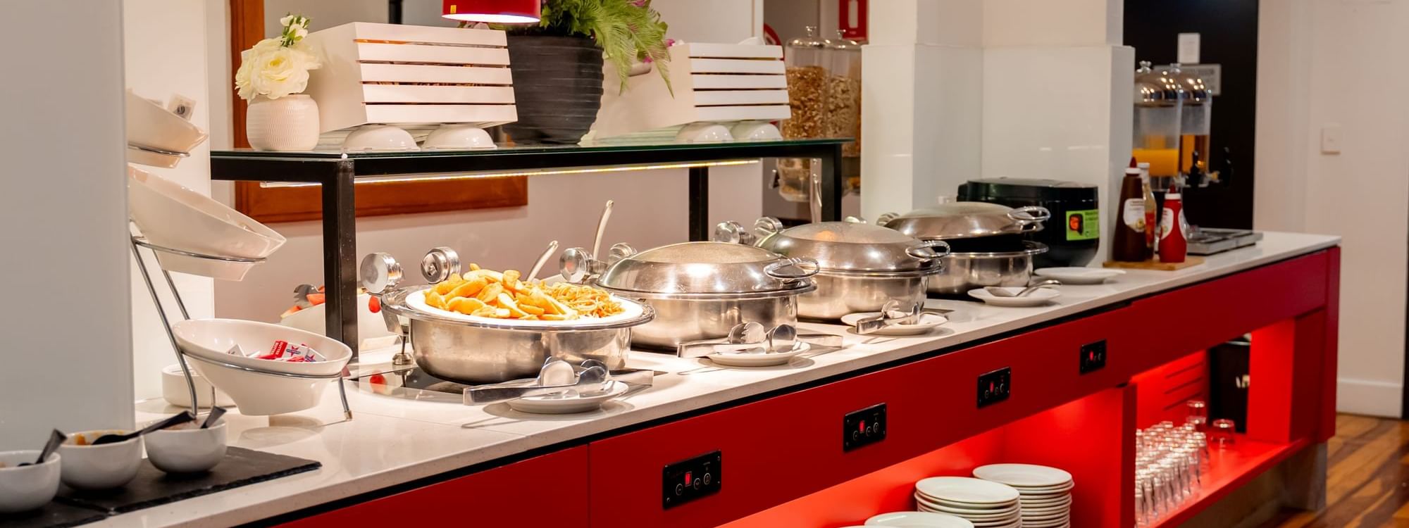 Ibis breakfast buffet with breakfast food