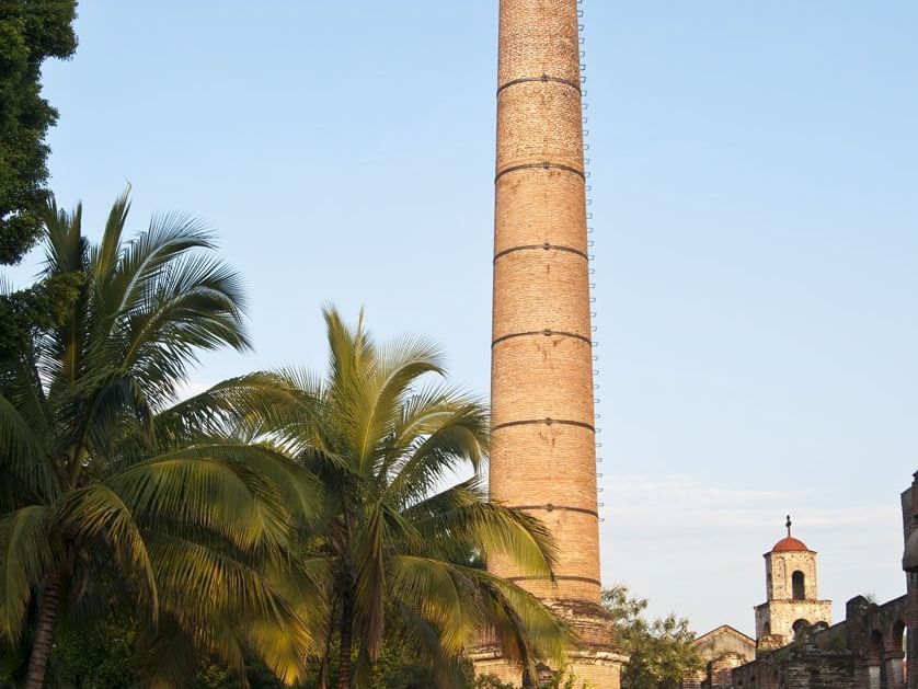 Exterior view of Tower at La Colección resorts