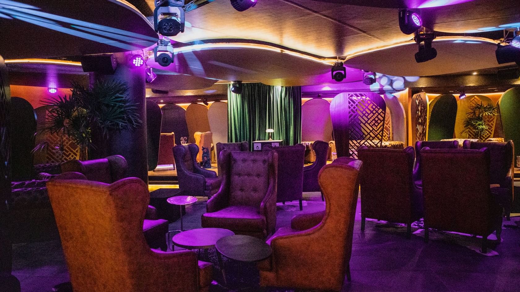 Club Bar & Cigar Lounge