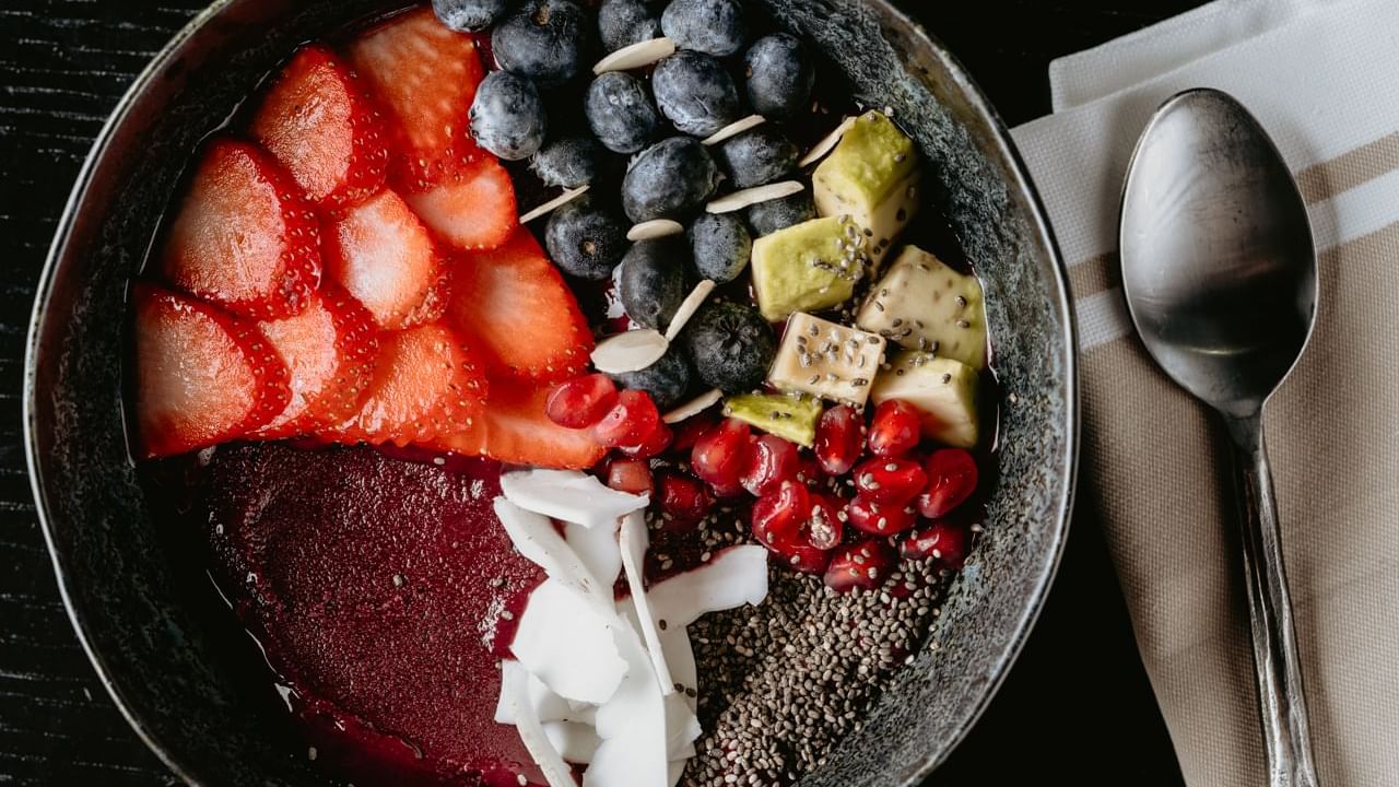 Acai bowl served in Craft Table Artisan Café & Bakery at Paramount Hotel Dubai