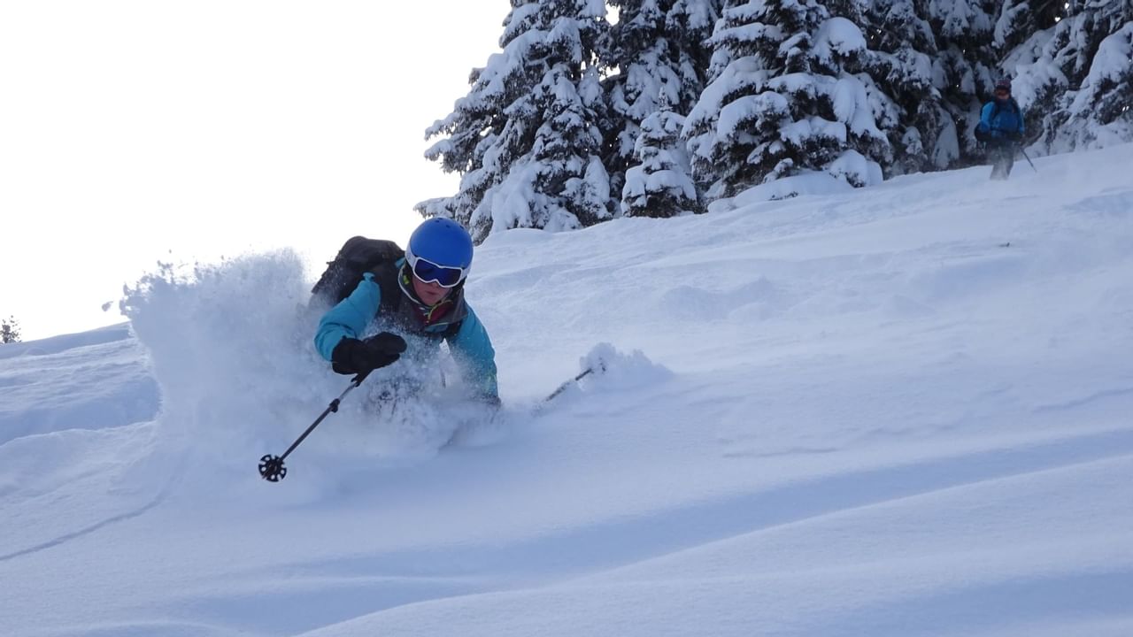 Skiing in thick snow
