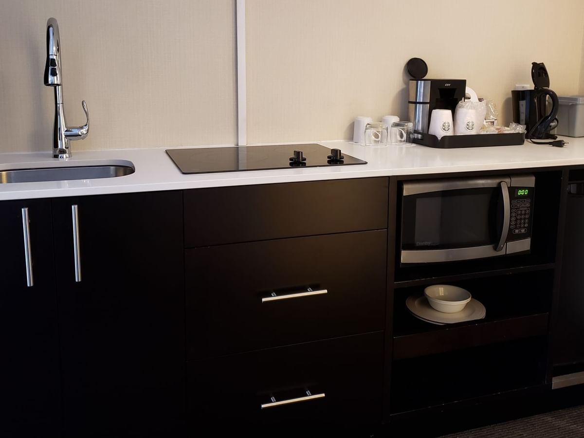 Coast Two Queens with Kitchenette