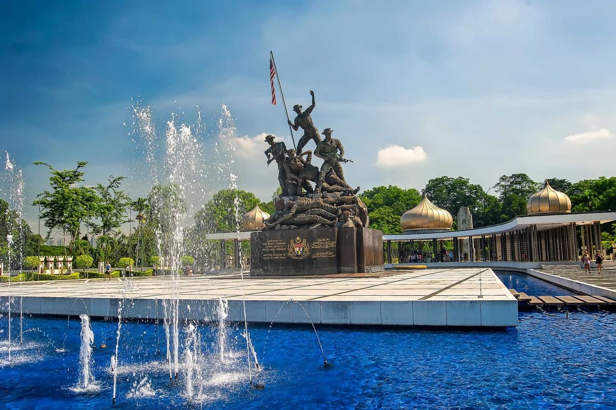 Fountain in the Tugu Negara near Sunway Hotel Pyramid