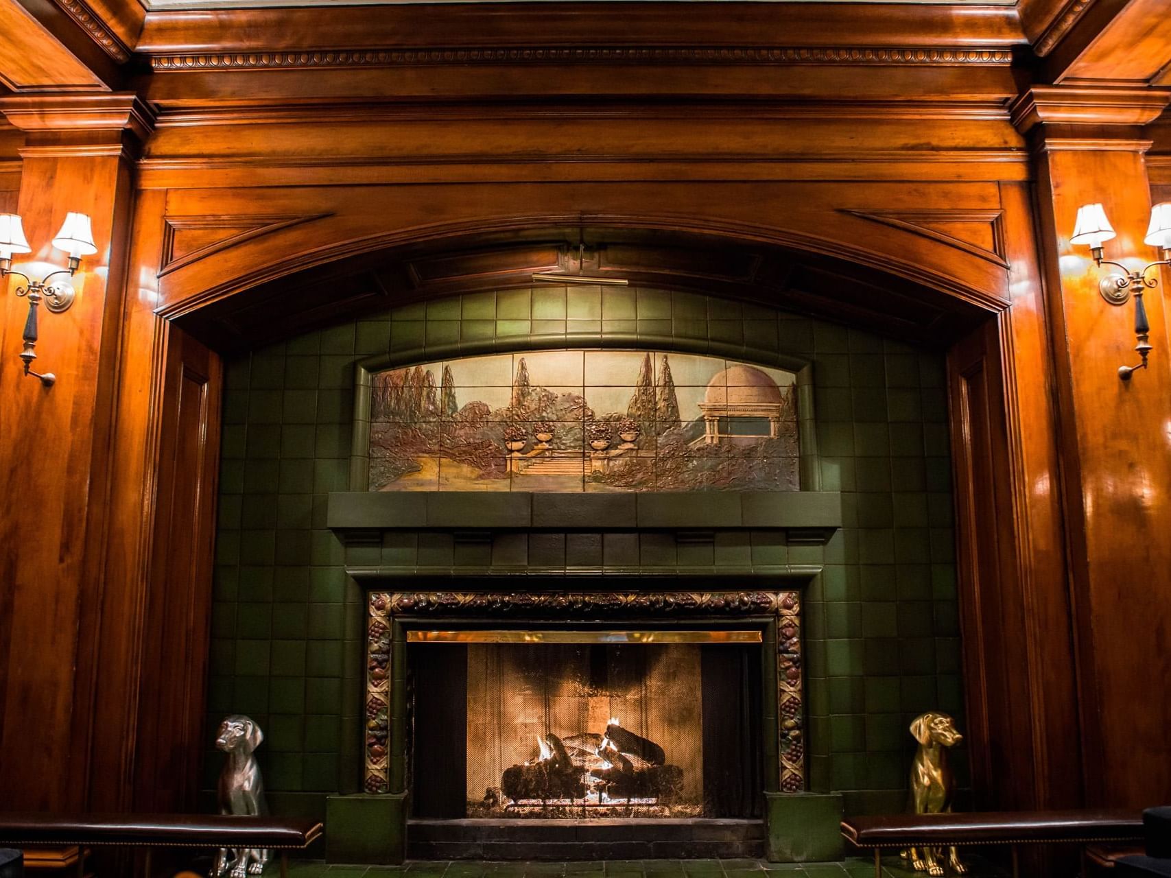 Hotel Sorrento Fireside Room Fireplace Image