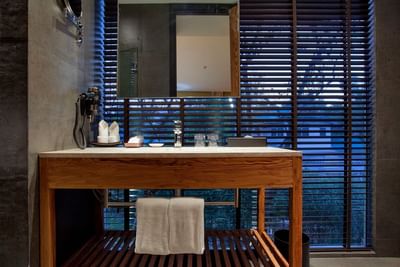U Inchantree Kanchanaburi Deluxe Family Room