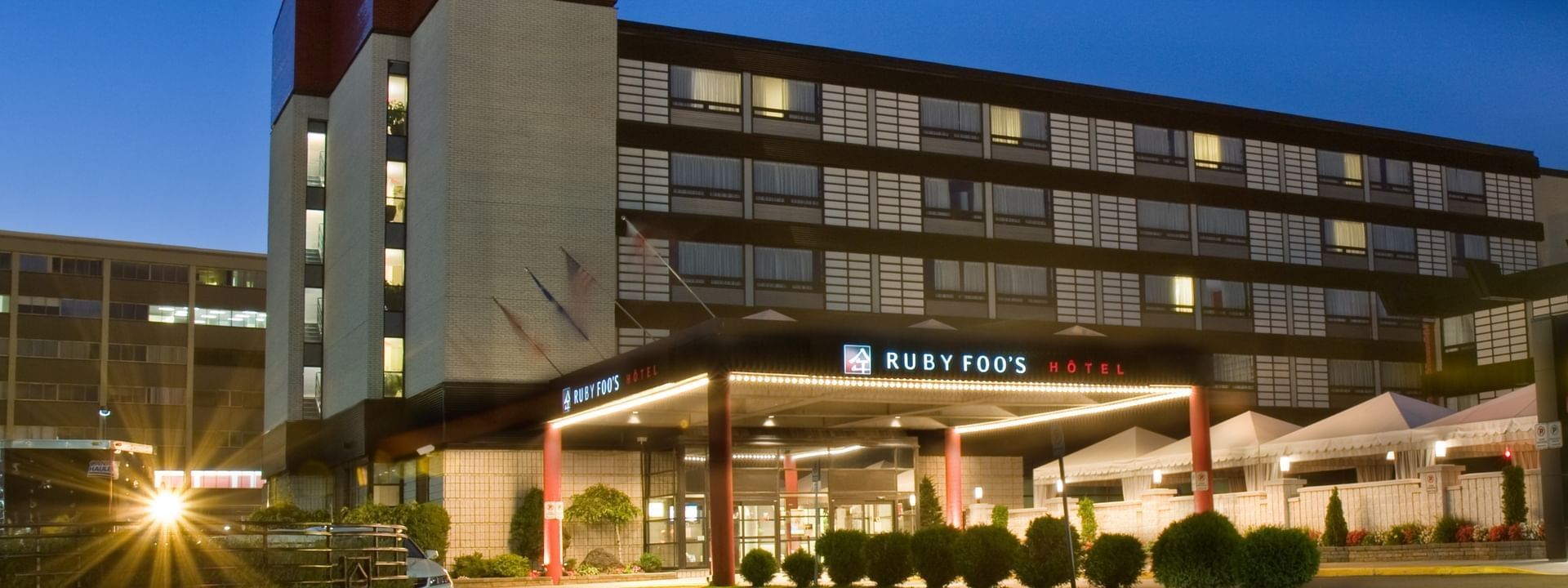 Montréal Airport Hotels - Contact & Location - Ruby Foo's Hotel